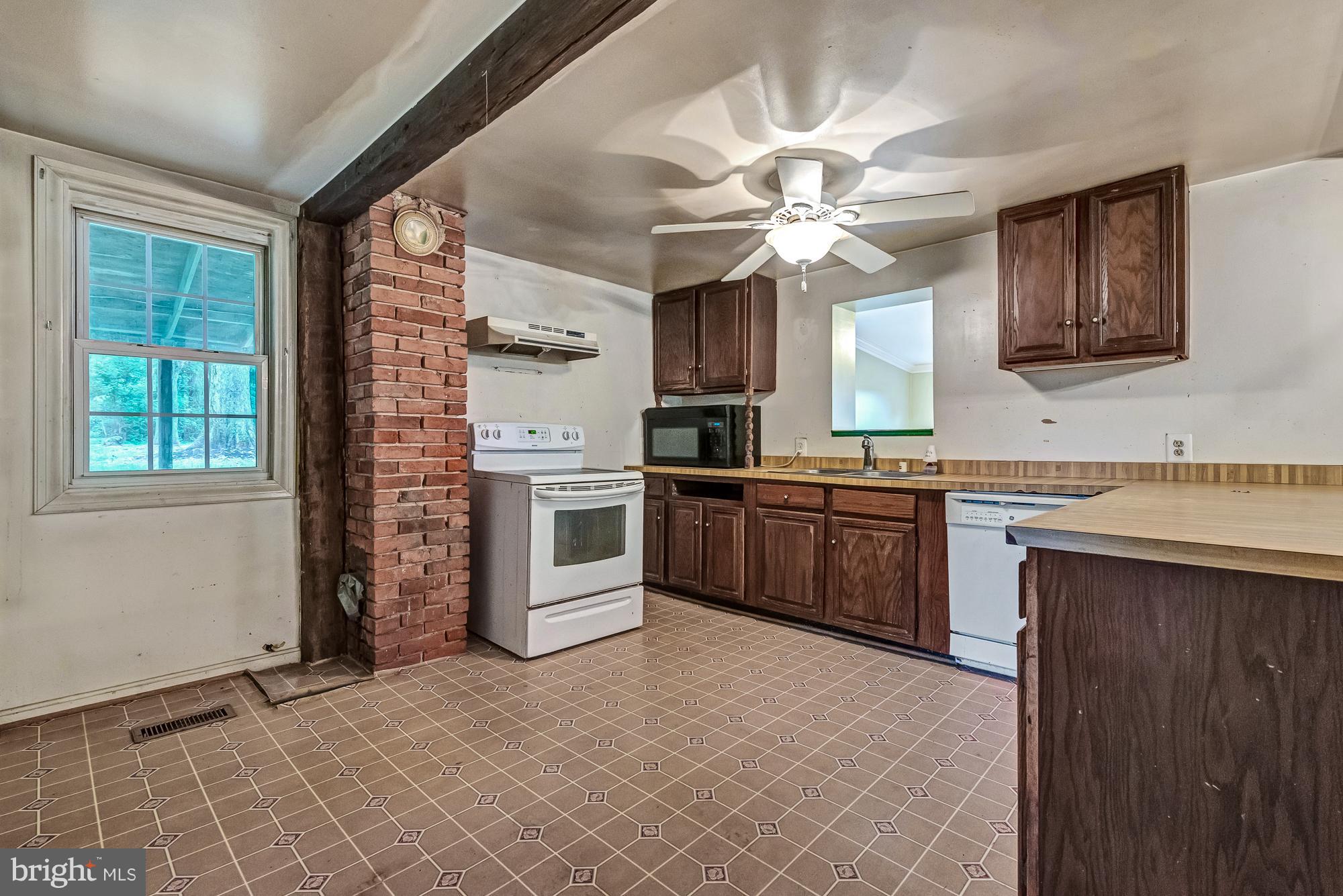 10731 Dublin Road Walkersville, MD 21793 - Photo 12 of 23 Kitchen