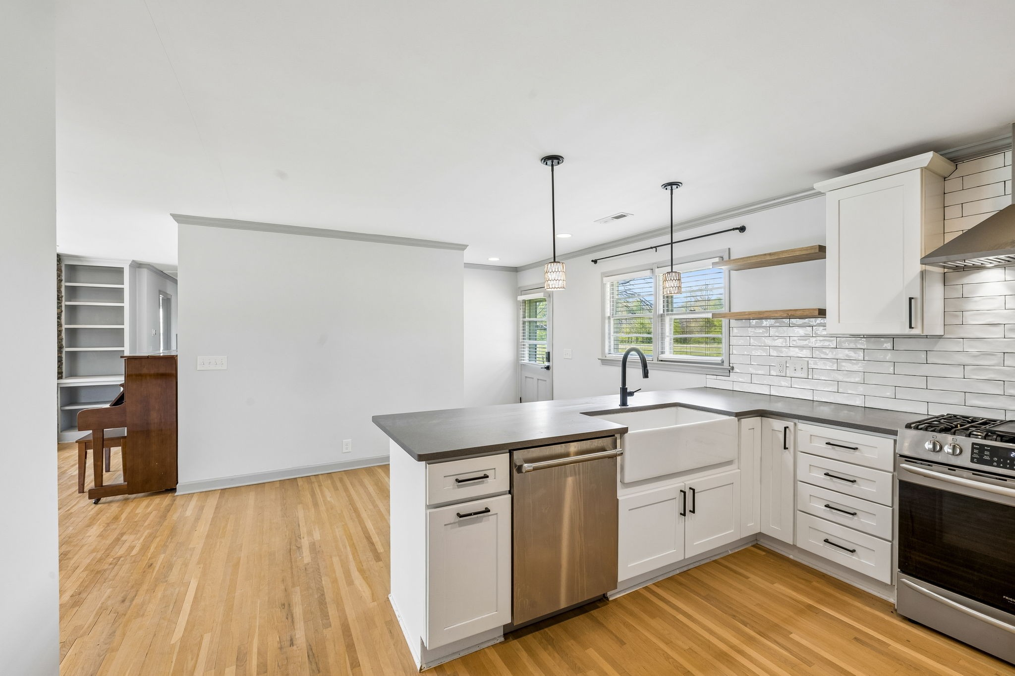 570 Piney Road Dickson, TN 37055 - Photo 14 of 63