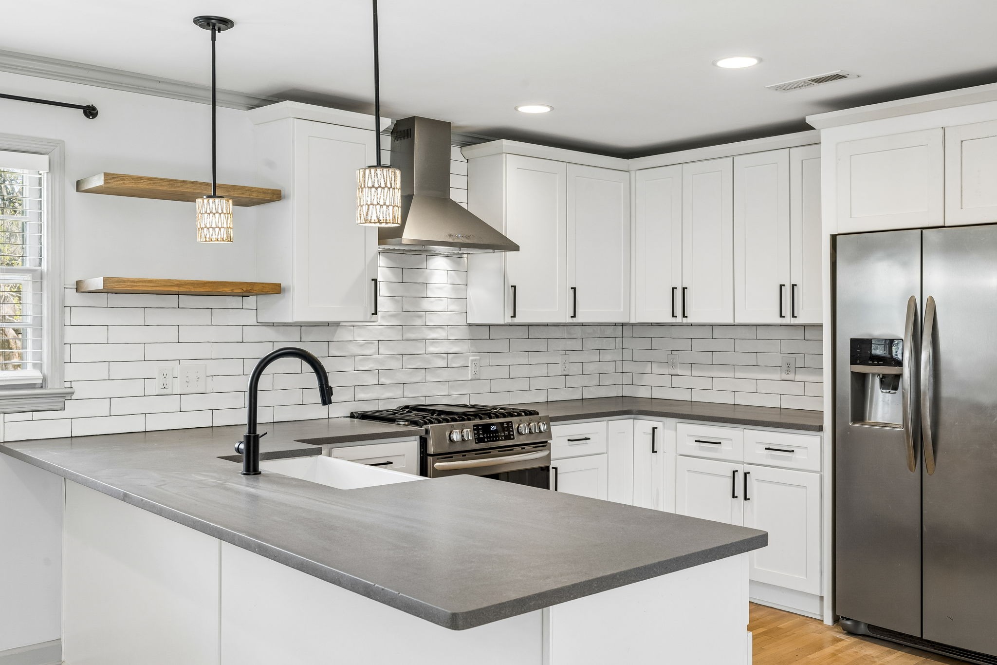 570 Piney Road Dickson, TN 37055 - Photo 10 of 63