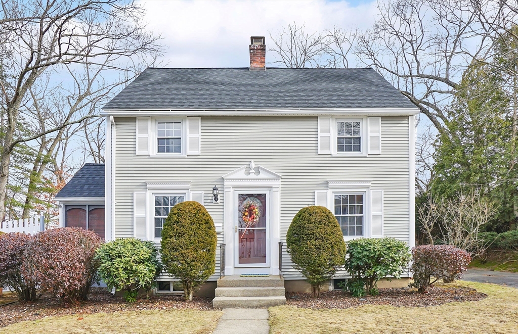 231 Dayton Street Springfield, MA 01118 - Photo 1 of 28