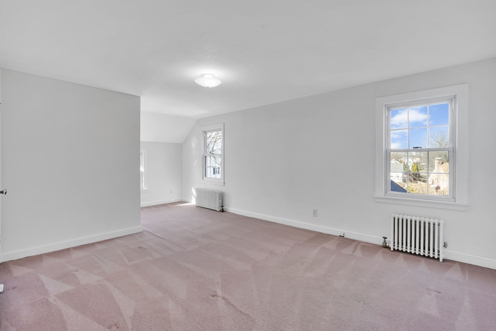 231 Dayton Street Springfield, MA 01118 - Photo 18 of 28