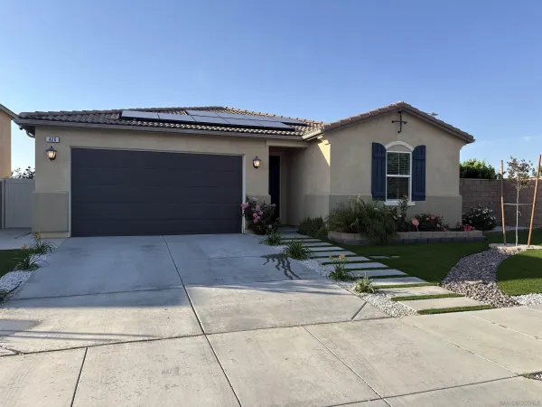 $3,200 | 420 Appleton Way, Perris, CA 92570