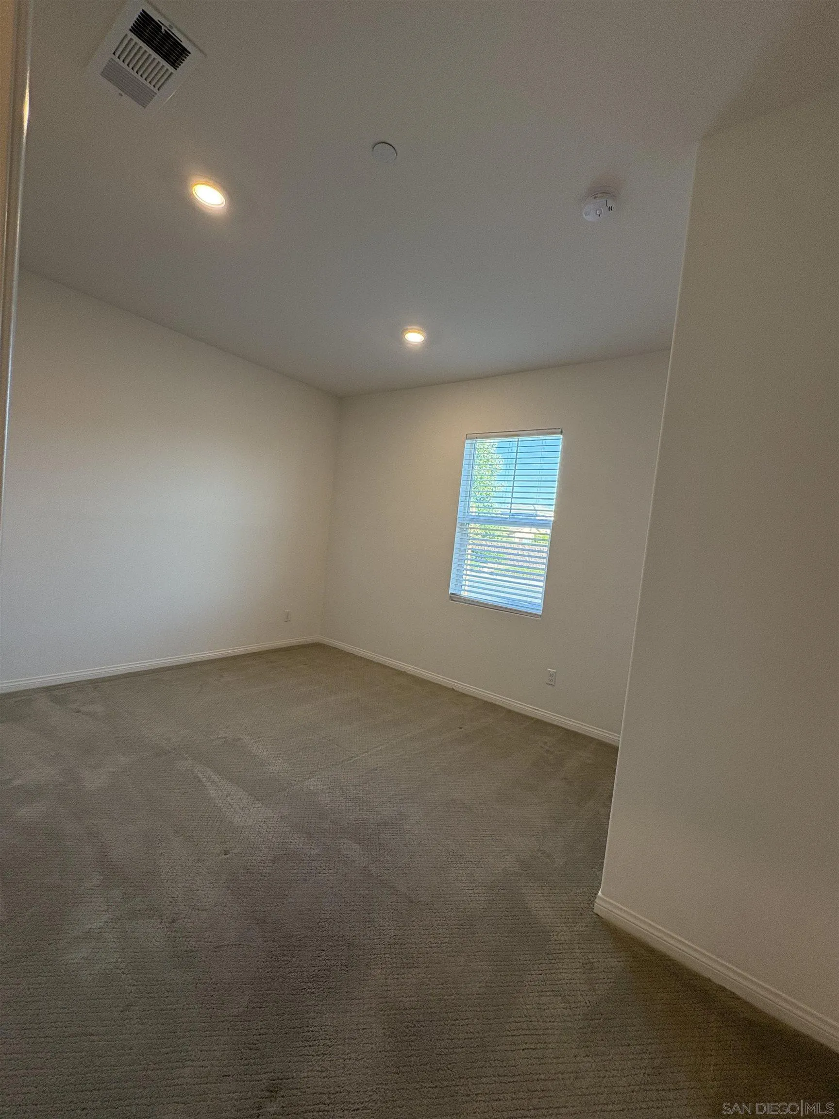 420 Appleton Way Perris, CA 92570 - Photo 19 of 28
