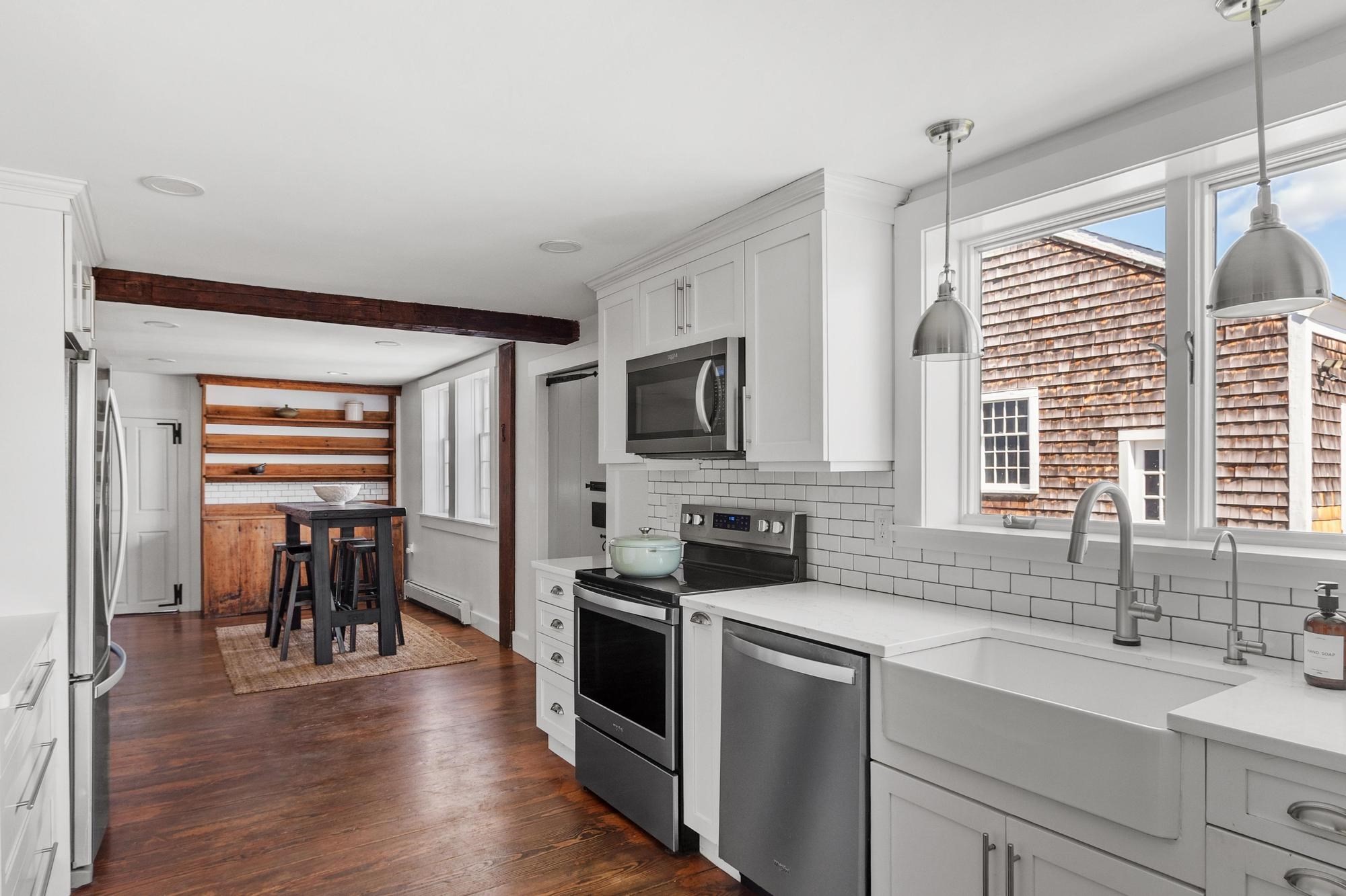 321 Princeton Road Sterling, MA 01564 - Photo 3 of 36 Gallery Image 3