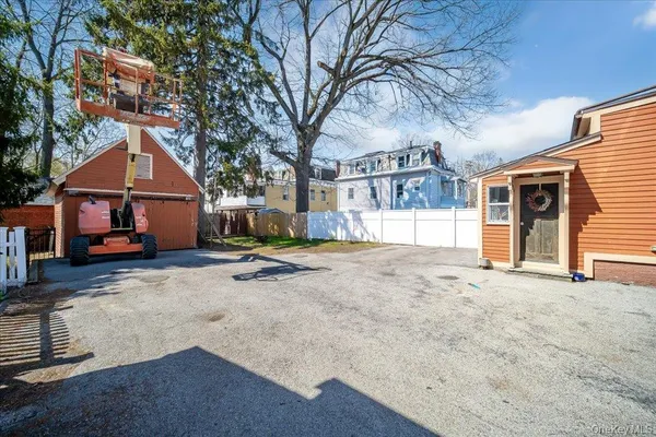 $499,000 | 25 Balding Avenue, Poughkeepsie, NY 12601