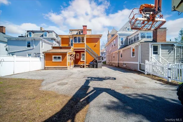 $499,000 | 25 Balding Avenue, Poughkeepsie, NY 12601