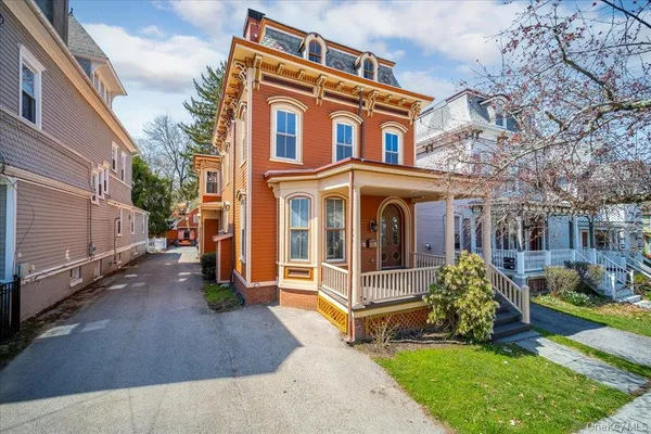 $499,000 | 25 Balding Avenue, Poughkeepsie, NY 12601