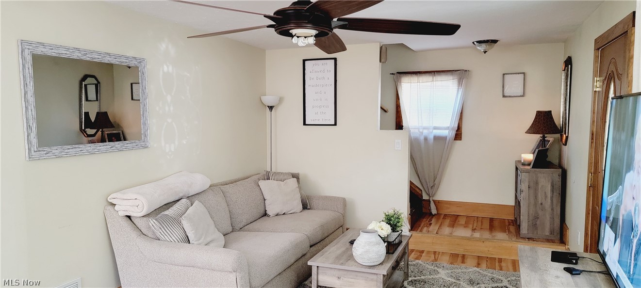 567 Reed Avenue Akron, OH 44301 - Photo 6 of 25 Gallery Image 6