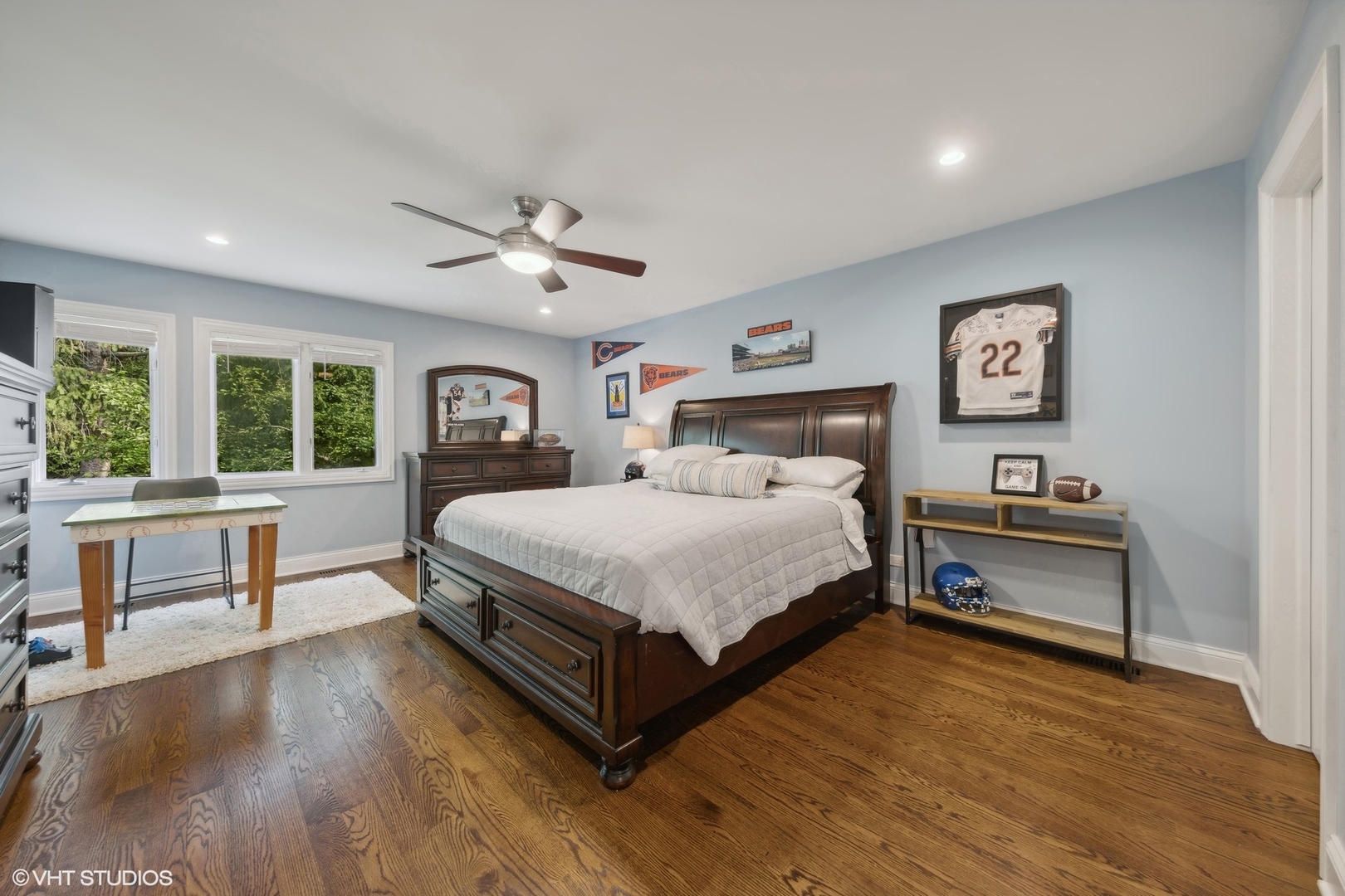 6 Bel Aire Court Burr Ridge, IL 60527 - Photo 19 of 37 a bed room with a bed and a large window