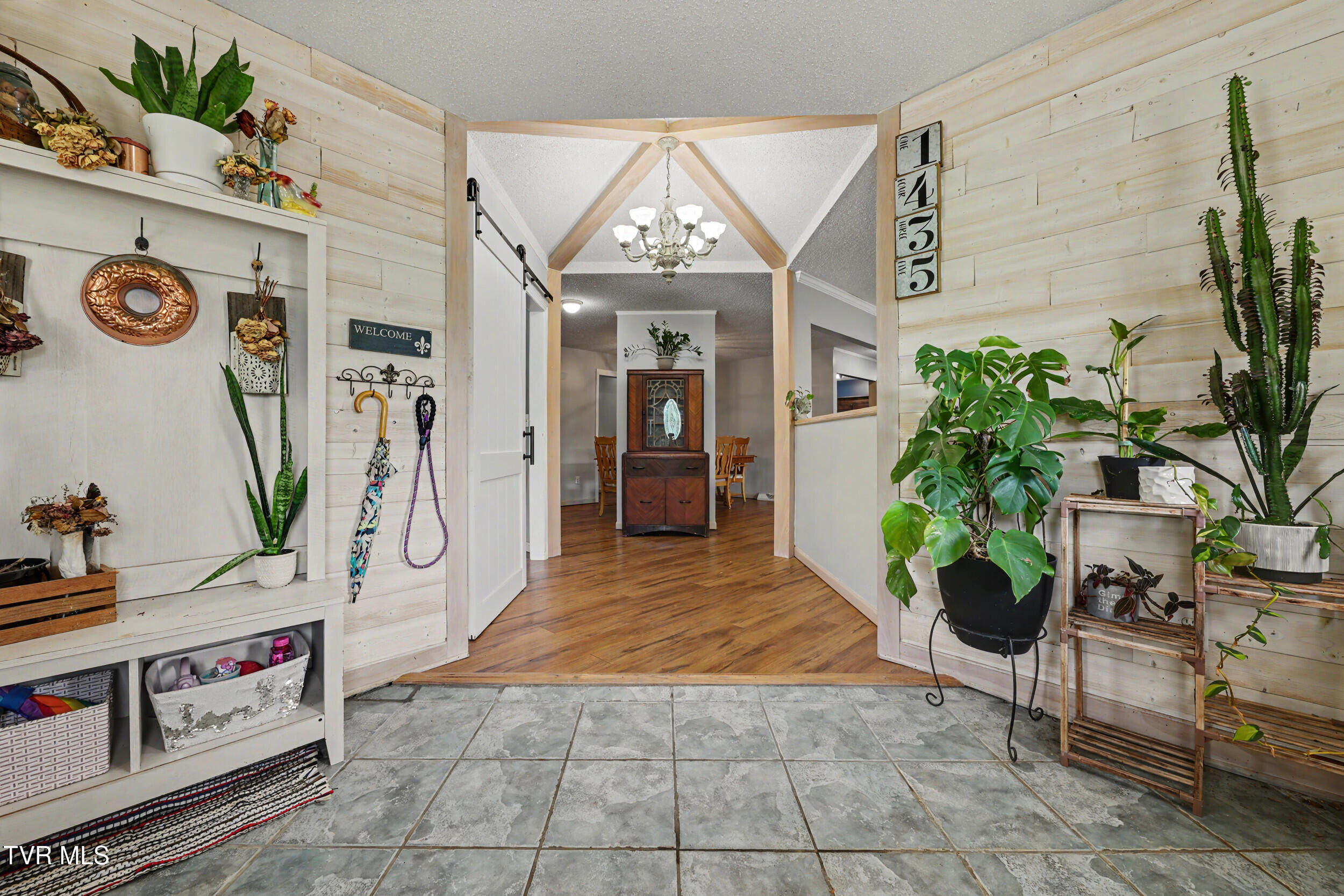 1435 Holly Creek Road Greeneville, TN 37745 - Photo 20 of 71 17_img_0010