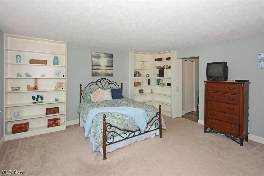 1040 Gulf Road Elyria, OH 44035 - Photo 27 of 35 Gallery Image 27