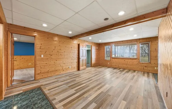 $499,900 | 141 Fairlawn Avenue East, Winsted, MN 55395