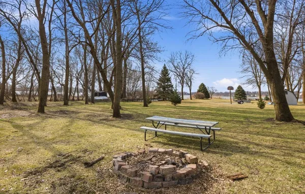 $499,900 | 141 Fairlawn Avenue East, Winsted, MN 55395