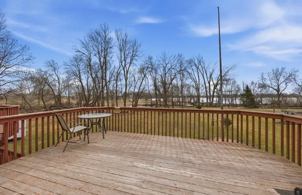 $499,900 | 141 Fairlawn Avenue East, Winsted, MN 55395