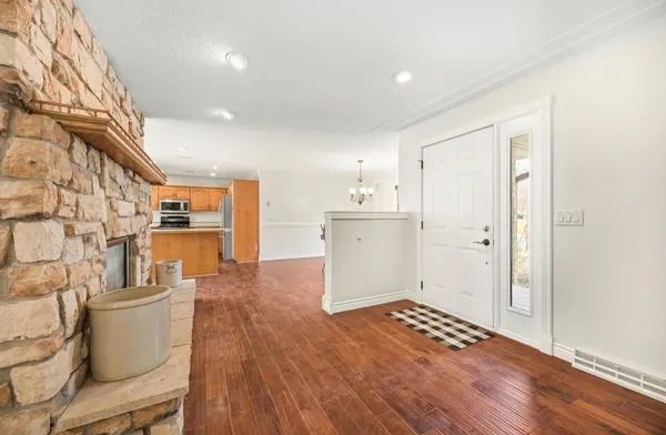 $499,900 | 141 Fairlawn Avenue East, Winsted, MN 55395