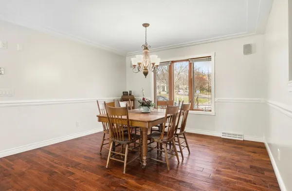 $499,900 | 141 Fairlawn Avenue East, Winsted, MN 55395