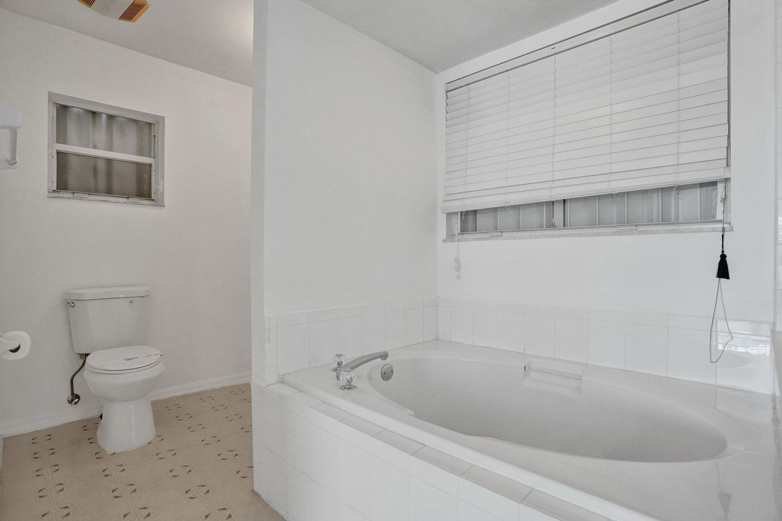 1075 West 30th Street Riviera Beach, FL 33404 - Photo 64 of 66 IMG-20260201-WA0037