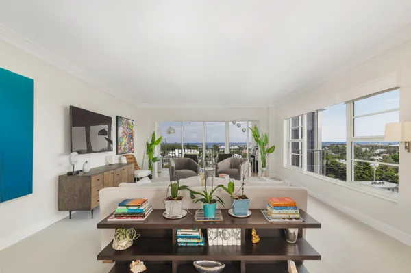 $1,300,000 | 400 Seasage Drive, Unit 806, Delray Beach, FL 33483
