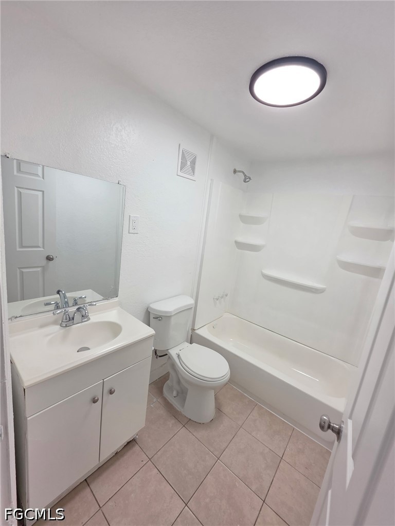 420 Fairfax Road, Unit 1 Fort Myers, FL 33905 - Photo 7 of 8