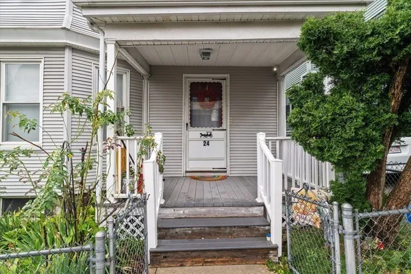 $3,400 | 24 Weld Hill Street, Unit 2, Boston, MA 02130