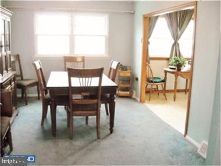 12010 Medford Road Philadelphia, PA 19154 - Photo 5 of 17 Dining Room