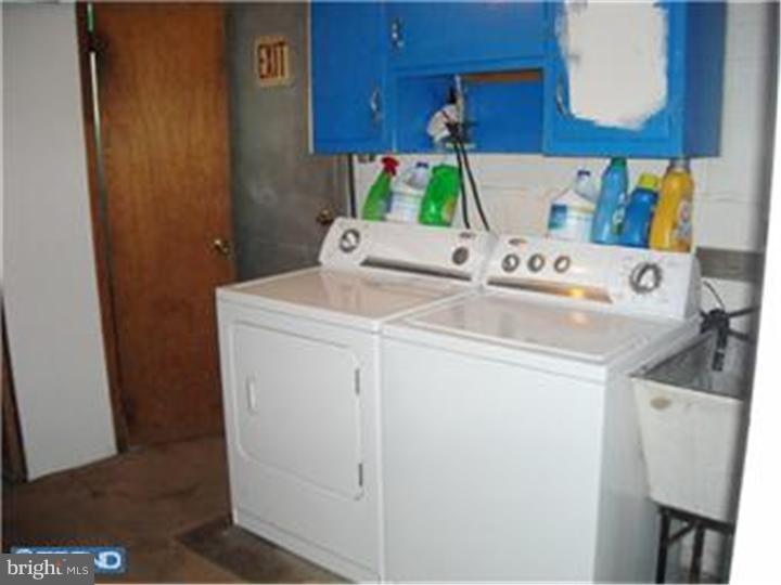 12010 Medford Road Philadelphia, PA 19154 - Photo 9 of 17 Laundry Room