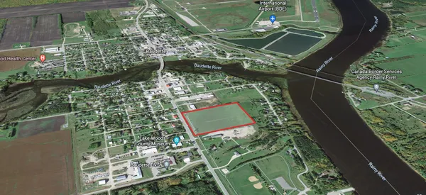 $325,000 | 11 E Highway, Baudette, MN 56623