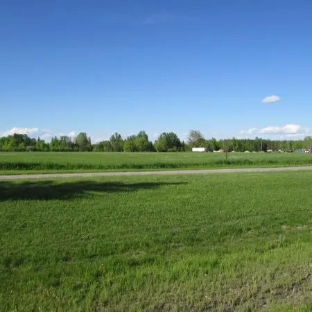 $325,000 | 11 E Highway, Baudette, MN 56623