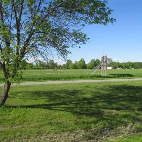 $325,000 | 11 E Highway, Baudette, MN 56623