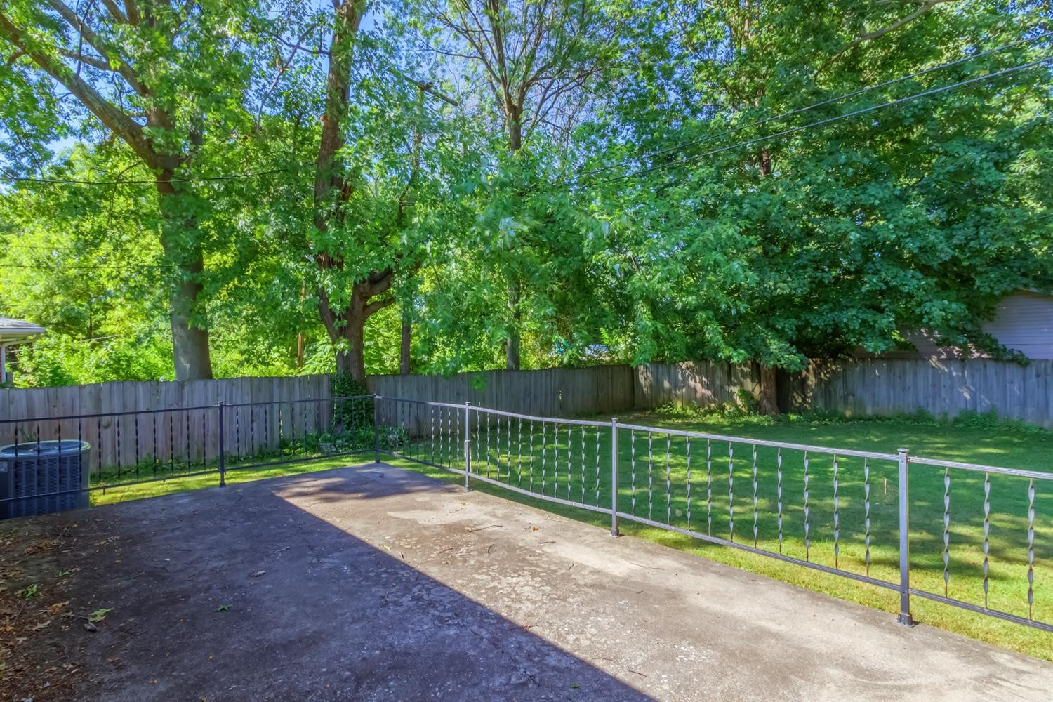 587 Springhurst Drive Lexington, KY 40503 - Photo 17 of 18 Photo 17