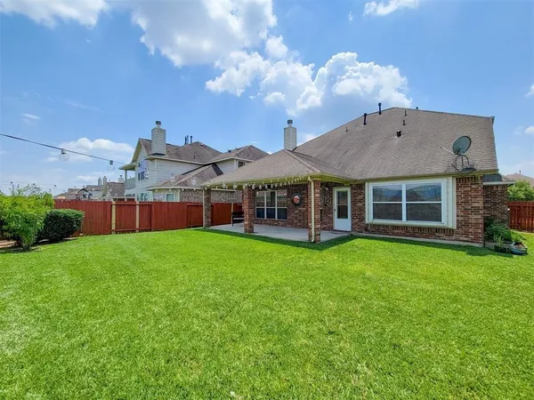 $2,945 | 2913 Perdido Bay Lane, Pearland, TX 77584