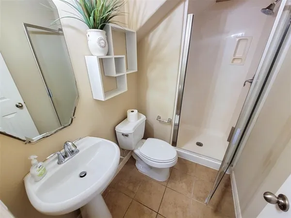 $2,945 | 2913 Perdido Bay Lane, Pearland, TX 77584