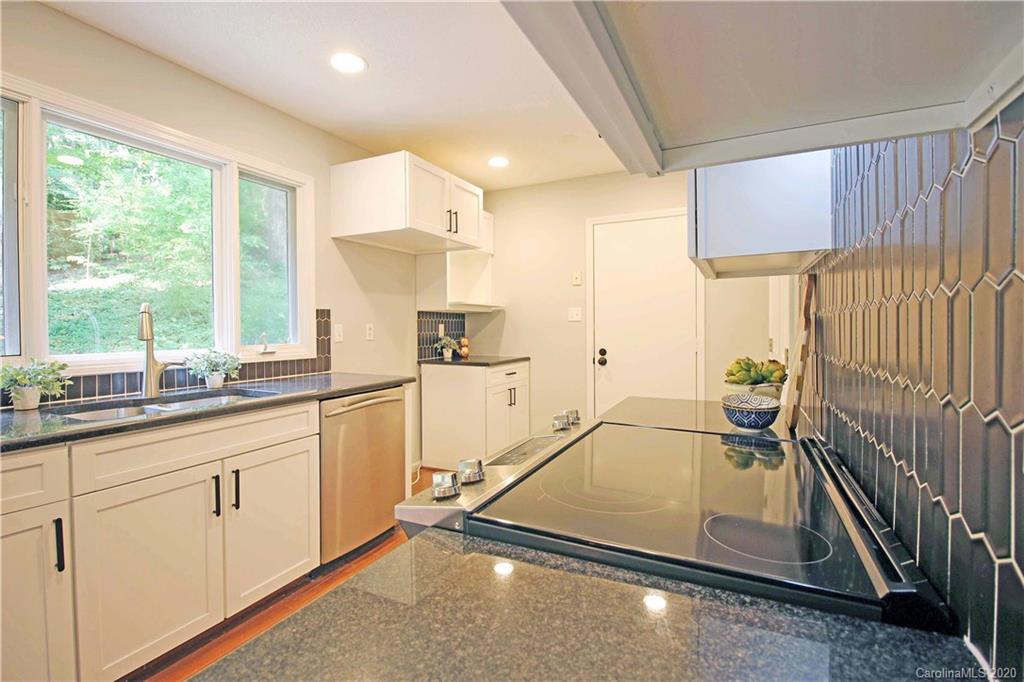 235 Meadowbrook Road Charlotte, NC 28211 - Photo 18 of 42 Gallery Image 18
