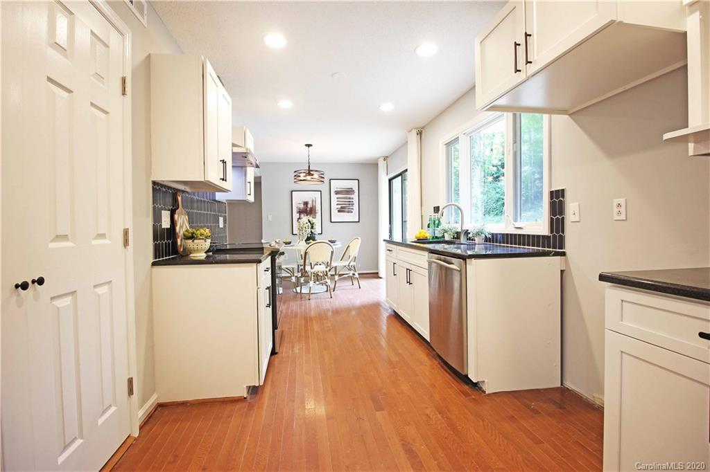 235 Meadowbrook Road Charlotte, NC 28211 - Photo 19 of 42 Gallery Image 19
