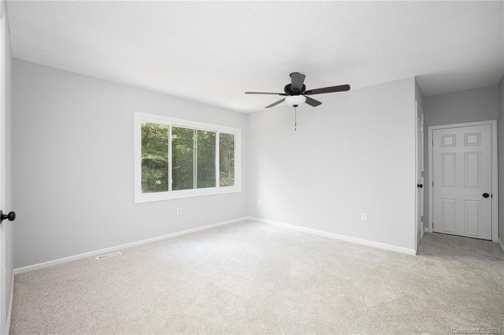 235 Meadowbrook Road Charlotte, NC 28211 - Photo 32 of 42 Gallery Image 32