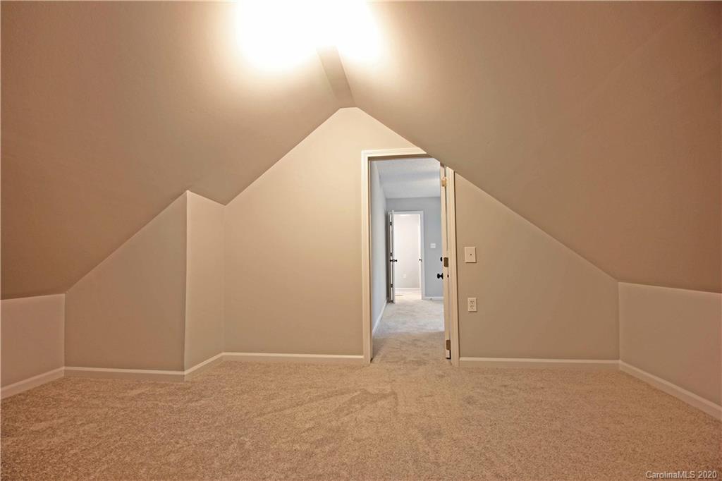 235 Meadowbrook Road Charlotte, NC 28211 - Photo 33 of 42 Gallery Image 33