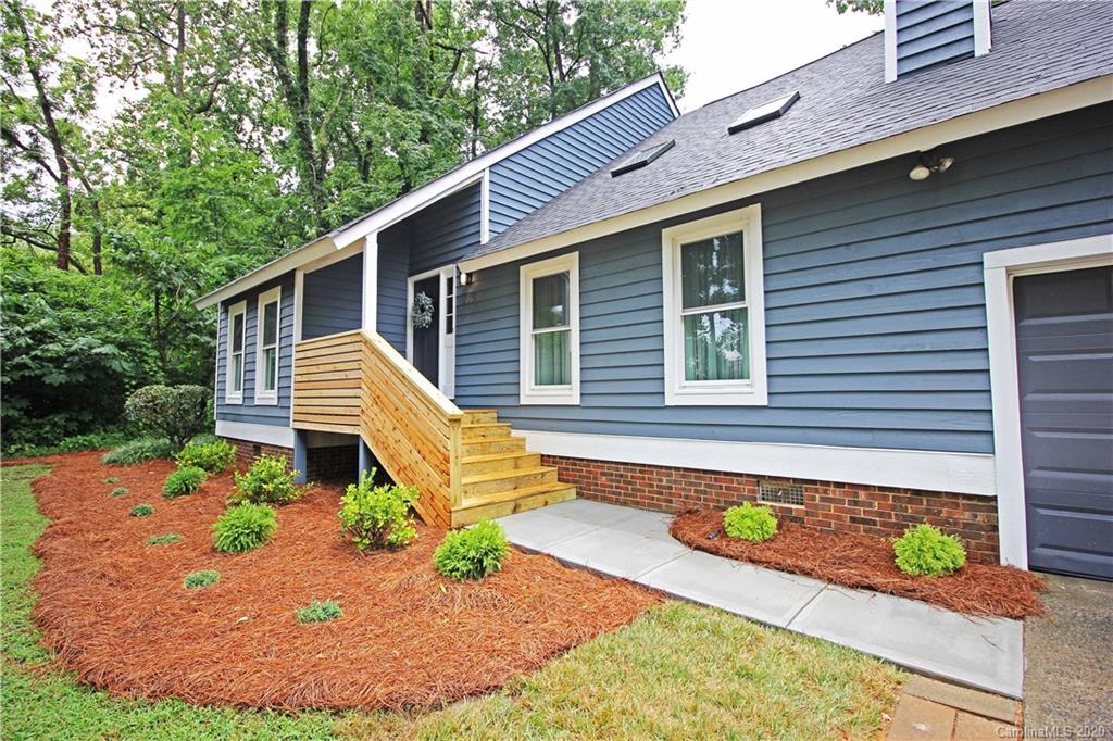 235 Meadowbrook Road Charlotte, NC 28211 - Photo 6 of 42 Gallery Image 6