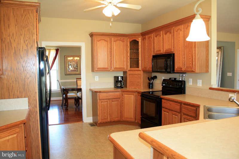 414 Pylesville Road Pylesville, MD 21132 - Photo 17 of 29 Kitchen