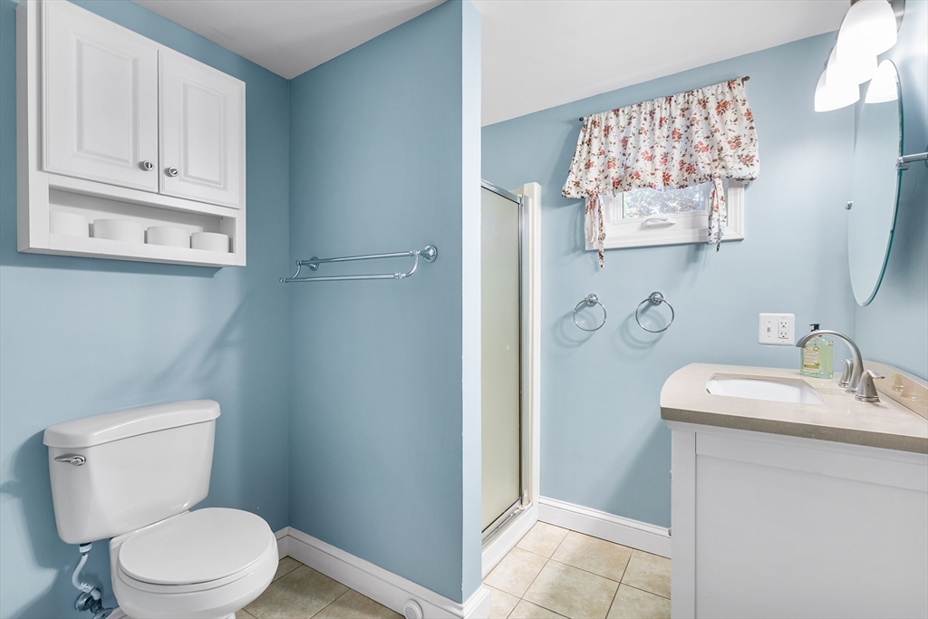 37 Bonad Road Stoneham, MA 02180 - Photo 20 of 41 Gallery Image 20