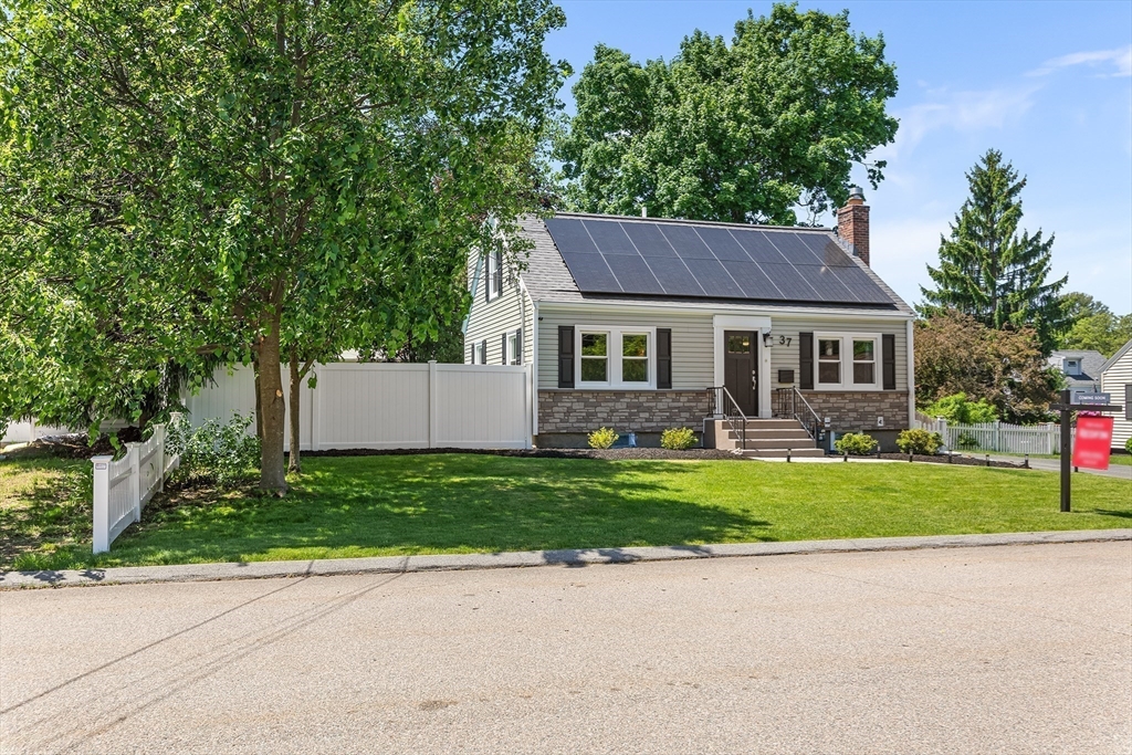 37 Bonad Road Stoneham, MA 02180 - Photo 31 of 41 Gallery Image 31