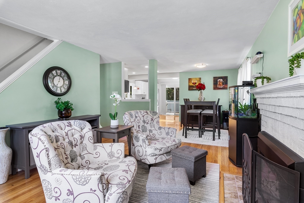 37 Bonad Road Stoneham, MA 02180 - Photo 9 of 41 Gallery Image 9