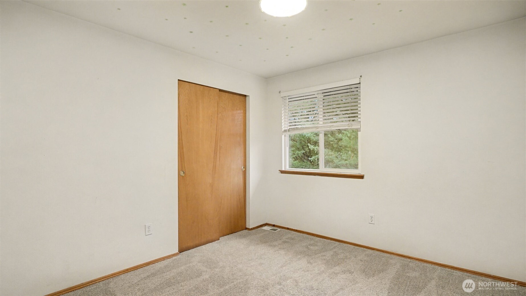 12606 Southeast 265th Place Kent, WA 98030 - Photo 16 of 23