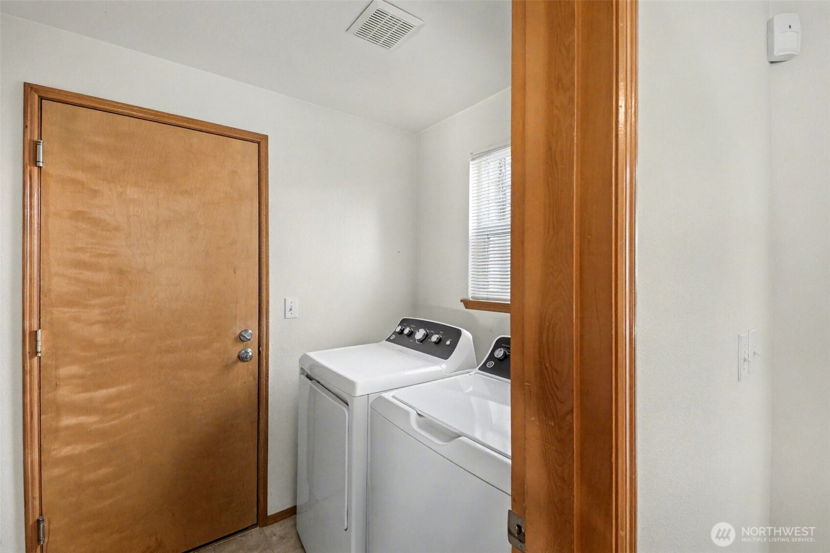 12606 Southeast 265th Place Kent, WA 98030 - Photo 20 of 23