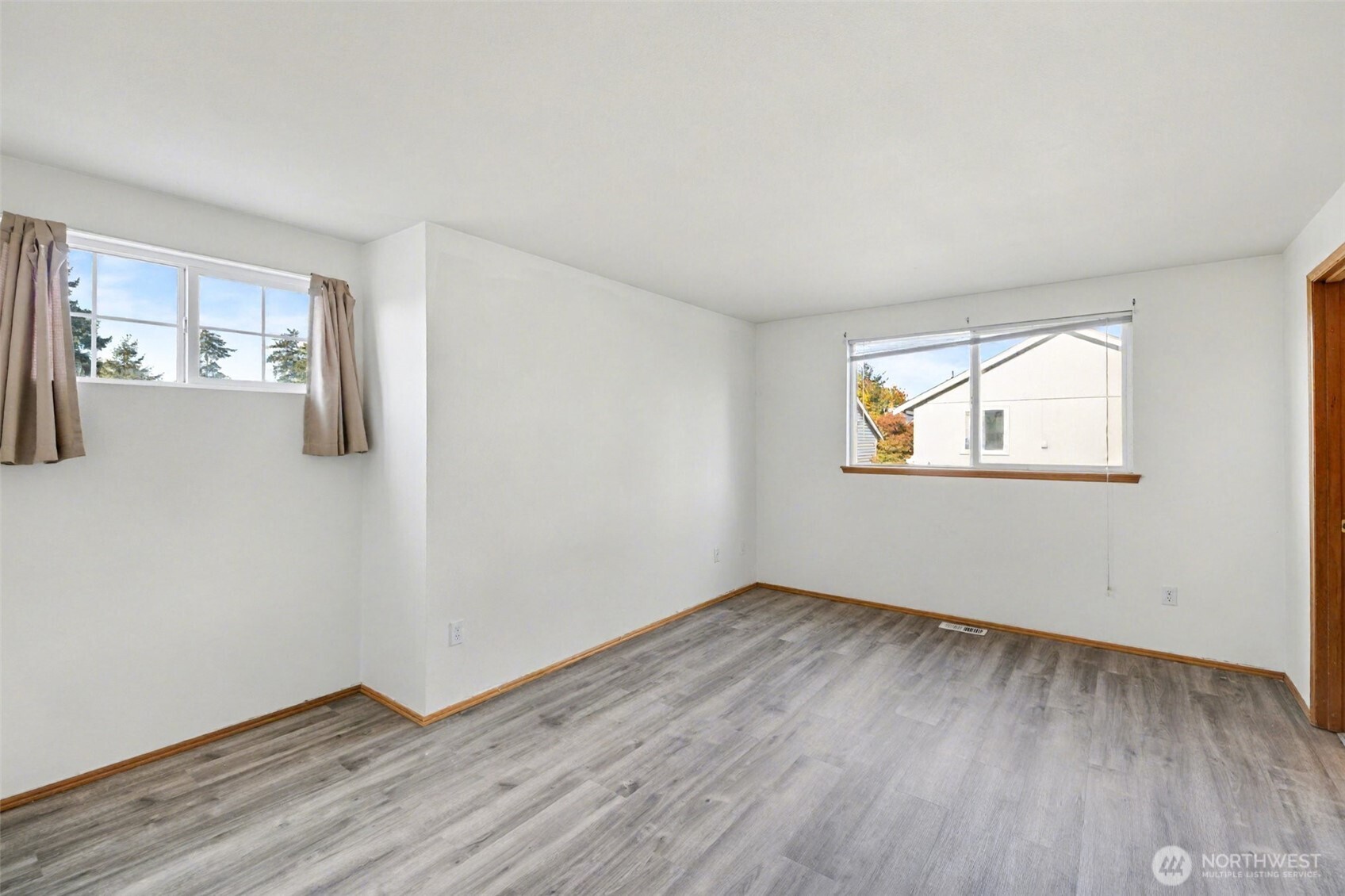 12606 Southeast 265th Place Kent, WA 98030 - Photo 9 of 23