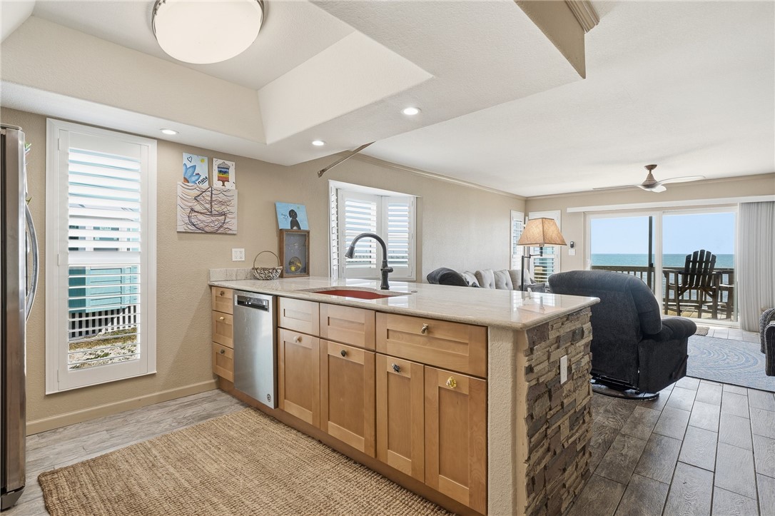 2292 North Fulton Beach Road, Unit 201 Rockport, TX 78382 - Photo 14 of 40