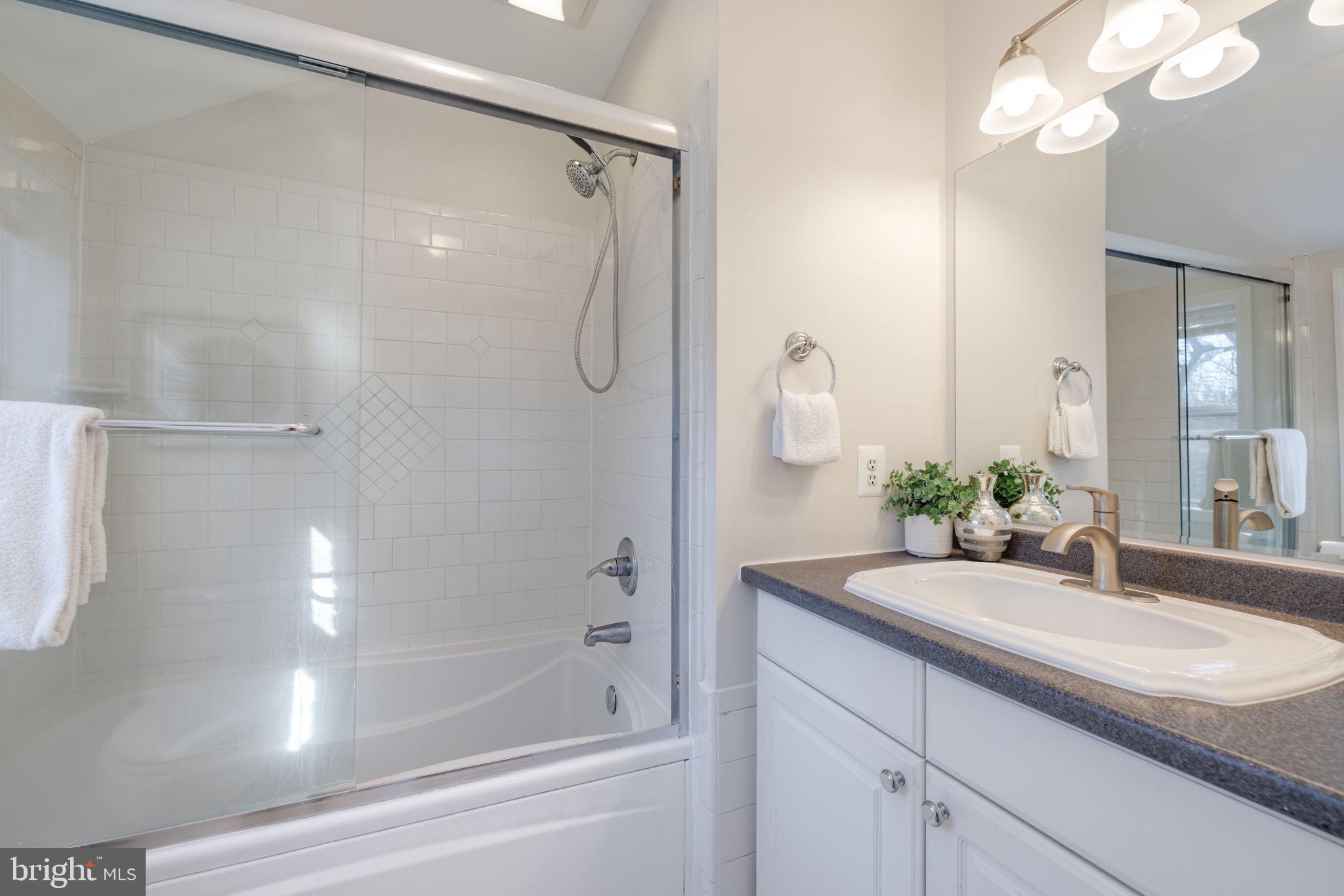 10120 Tenbrook Drive Silver Spring, MD 20901 - Photo 20 of 32 Elegantly tiled bathroom