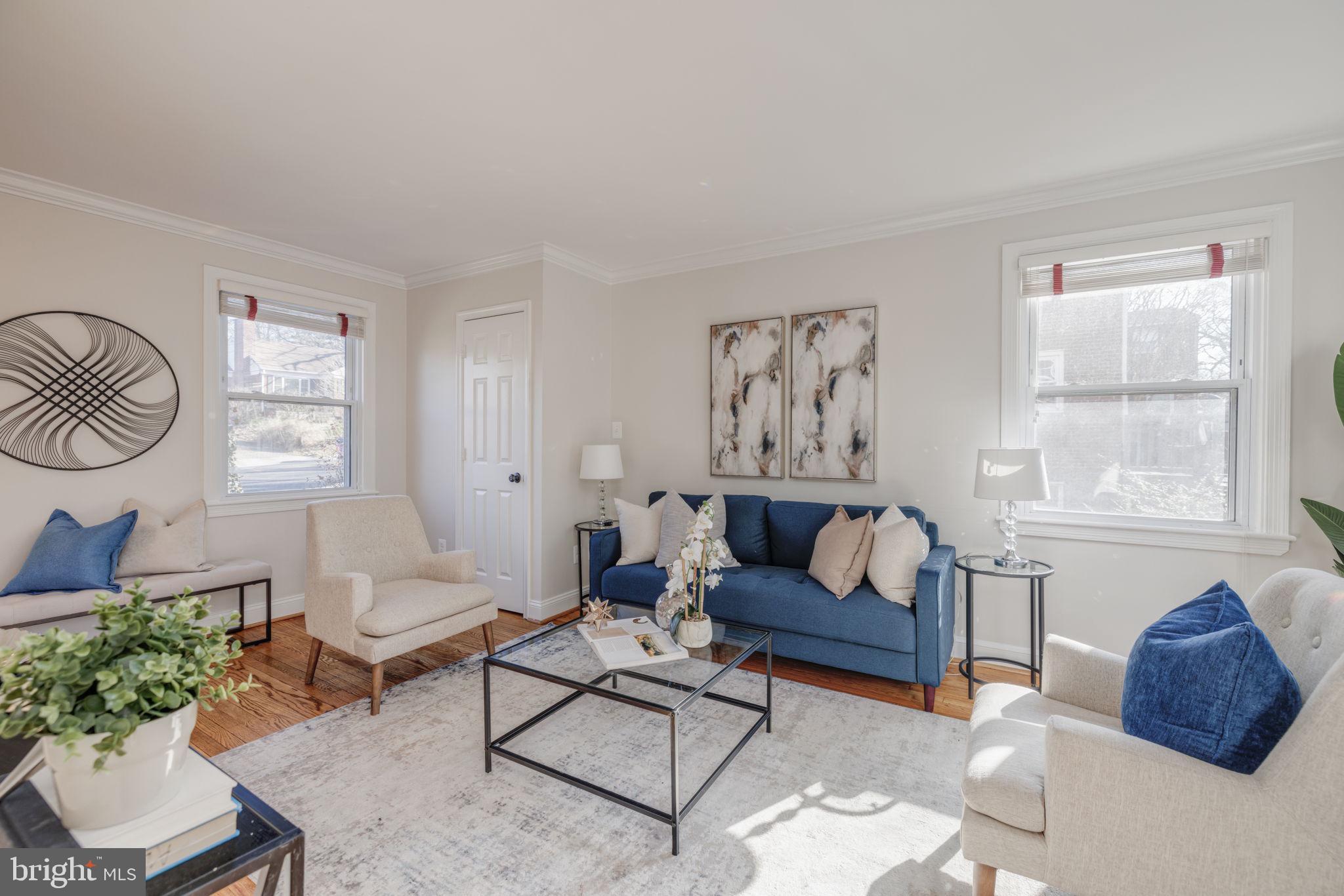 10120 Tenbrook Drive Silver Spring, MD 20901 - Photo 4 of 32 Large windows