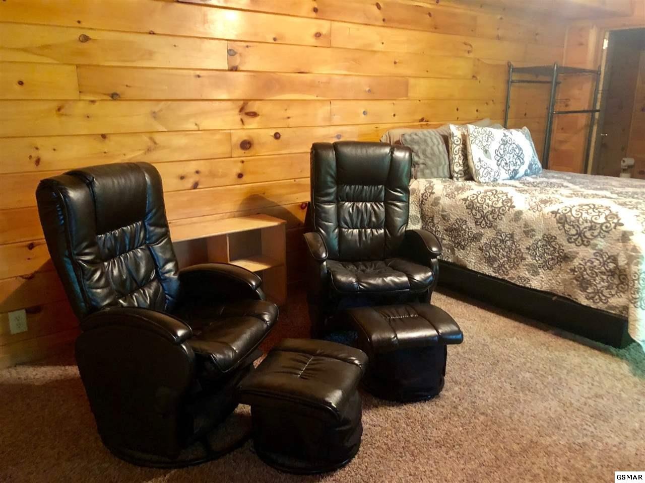 528 Hideaway Ridge Circle Sevierville, TN 37862 - Photo 10 of 34 Gallery Image 10