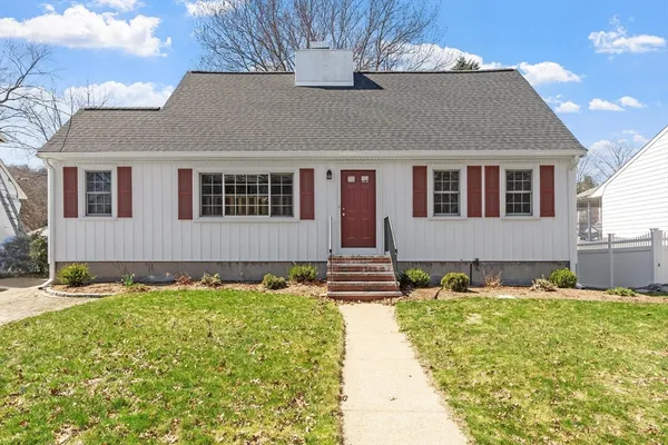 $749,900 | 126 Pleasant Street, Melrose, MA 02176