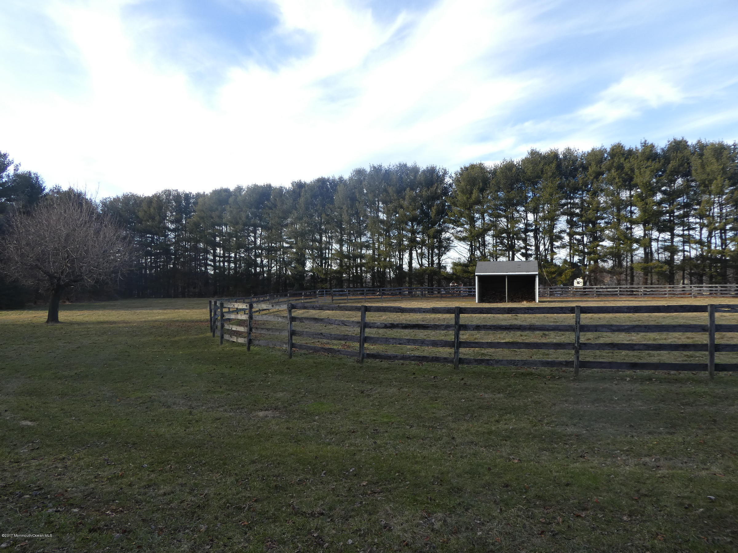 17 Charleston Spring Road Millstone Township, NJ 08510 - Photo 5 of 42 P1070030